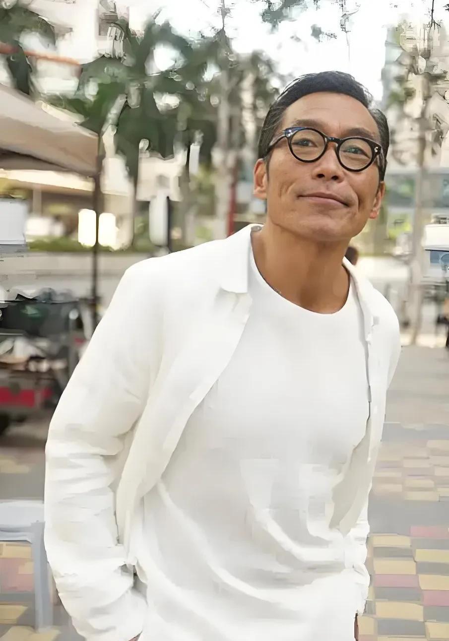 老鬼脑回路清奇，我忍了，
周少雄脑回路清奇，我也忍了，
可最让人无法接受的是K哥