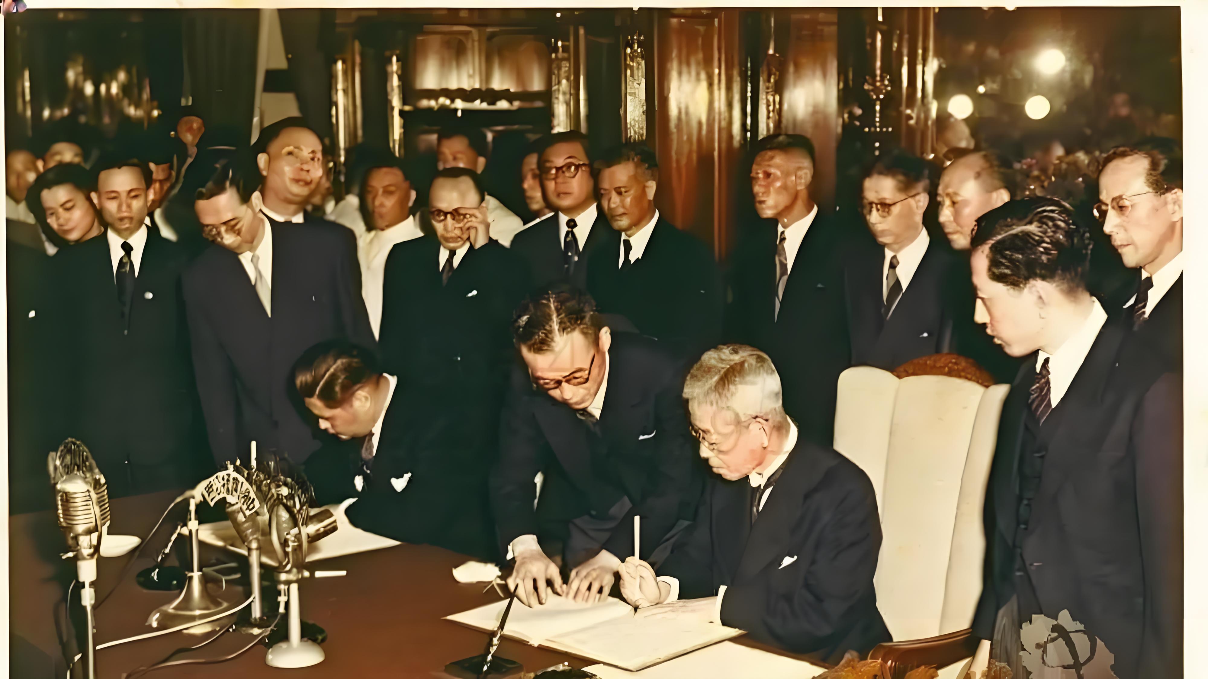 1952年4月28日，叶公超与河田烈签署《中日和约》