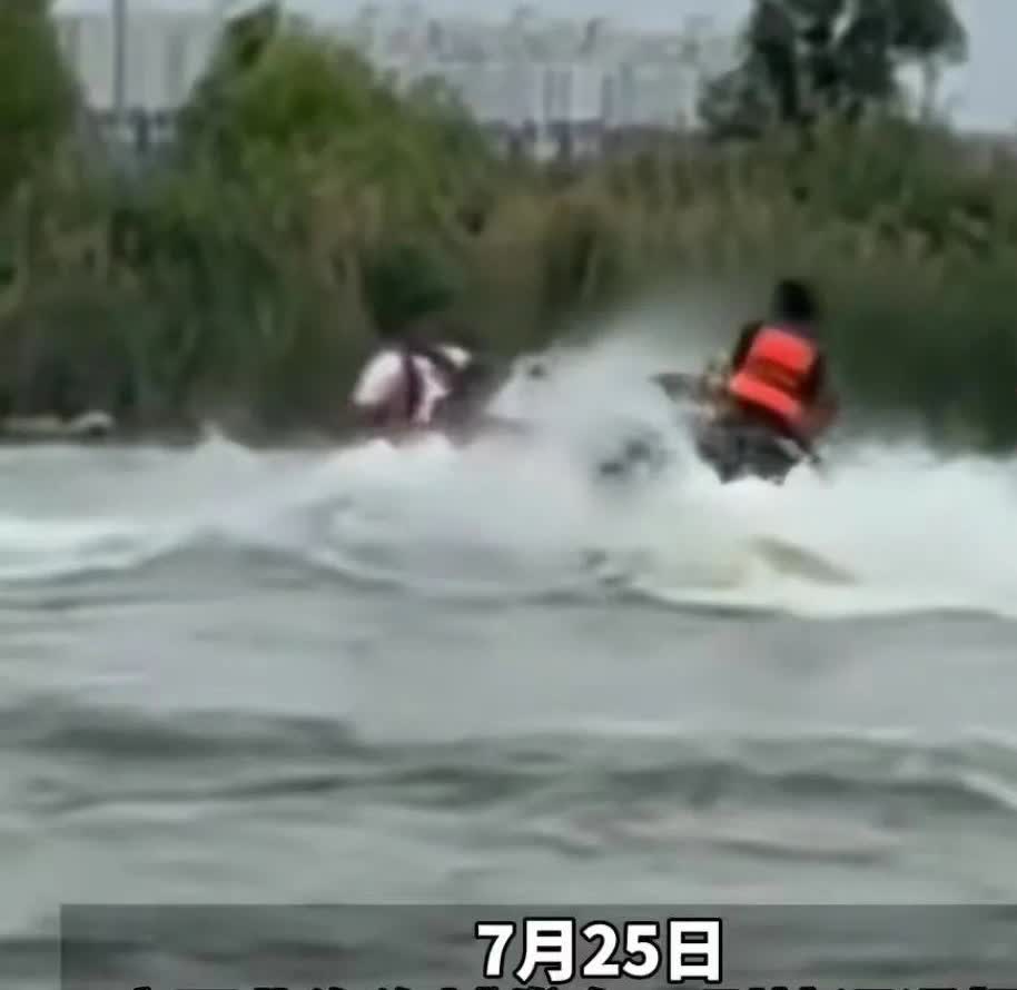 北海摩托艇死亡这事
这个开摩托艇的男子责任很大！
但是责任最大的却是
这家