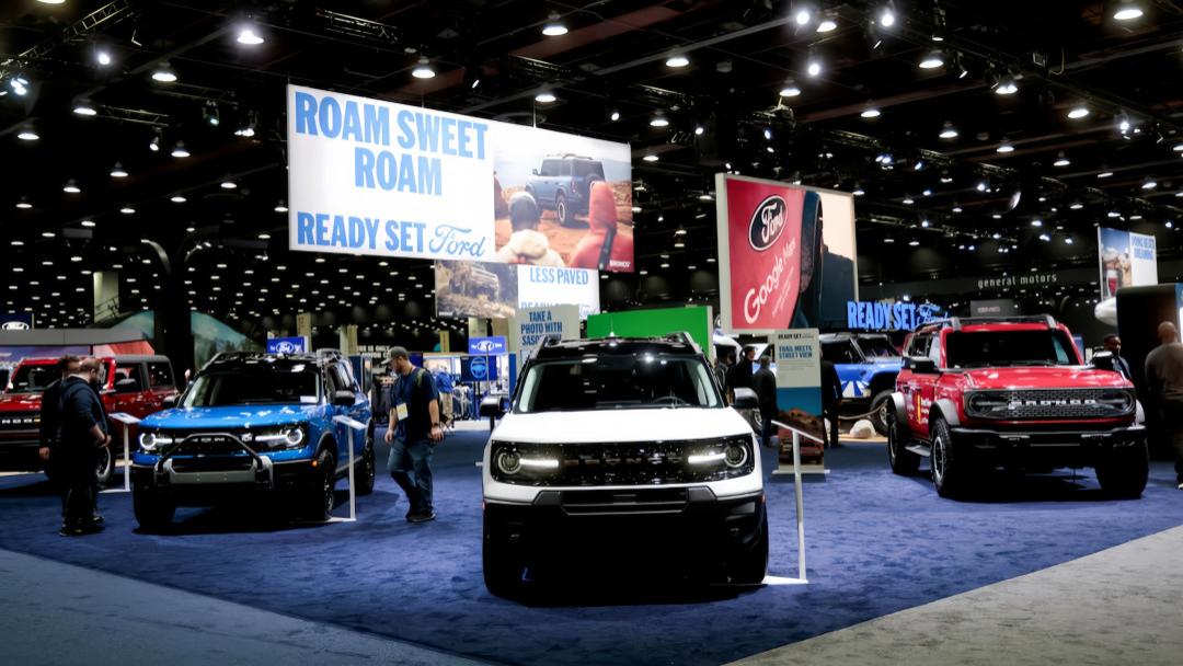 2025十大热搜汽车品牌榜；福特巨亏82亿美元；宝马全球召回多款车型；岚图上市倒计时