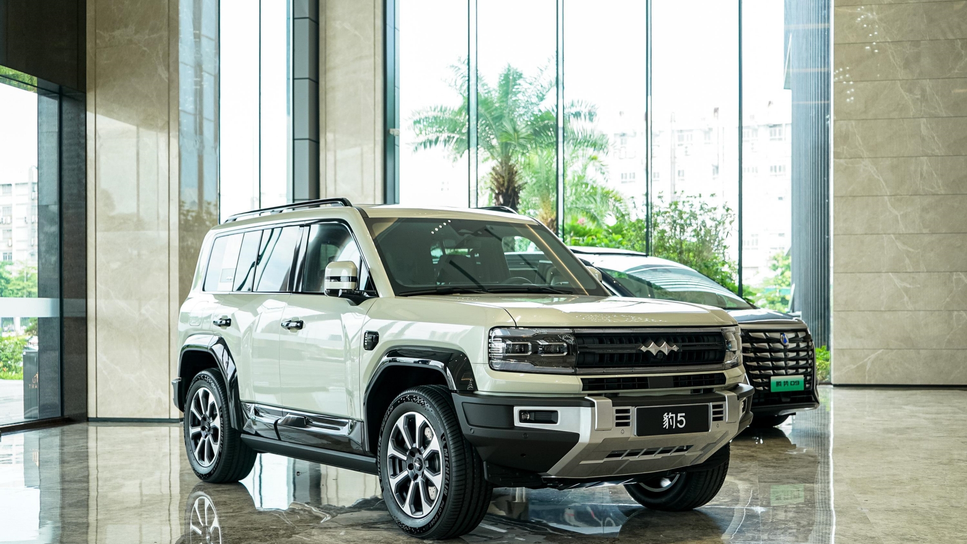 方程豹的豹5和豹8，车主该怎么选？