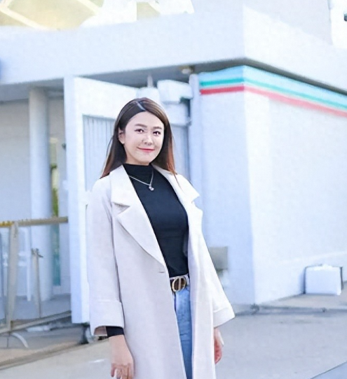 江嘉敏告别TVB：从力捧小花到自断后路的抉择