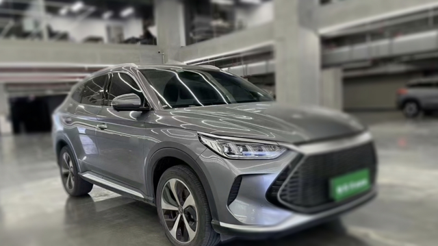 会不会有300公里纯电续航版本呢
DMI会改款长续航200-300公里纯电续航版