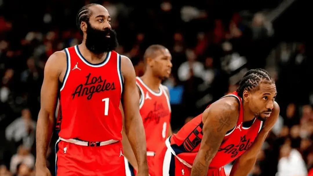 狂输31分！快船惨败凯尔特人，布朗轰50分创纪录，一人被打回原型