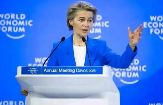 欧盟主席冯德莱恩似乎明白过来了，或许只有中国才能让欧洲变得更好。

近日冯德莱恩