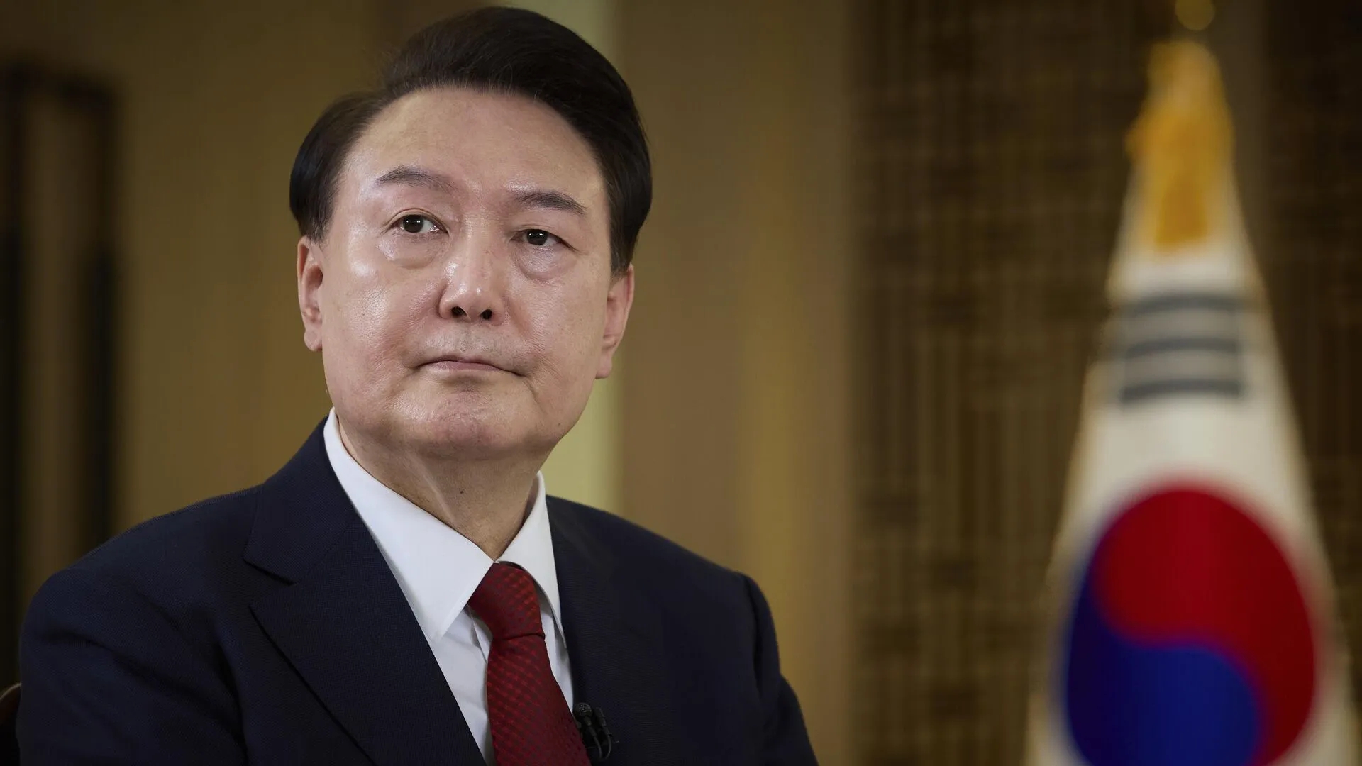 尹锡悦被弹劾成功后，按照韩国的法律，需要在60天内举行总统选举。现在韩国议会的议