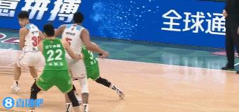 付豪啊付豪，原来你的价值是季后赛啊
在辽宁对阵新疆系列赛第二战的第四节比赛里，葛