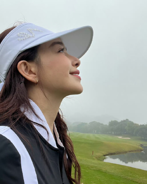 搞事业的女人光芒万丈，看阚清子这几日营业状态，全力回归之势超飒!别老等她事事报备