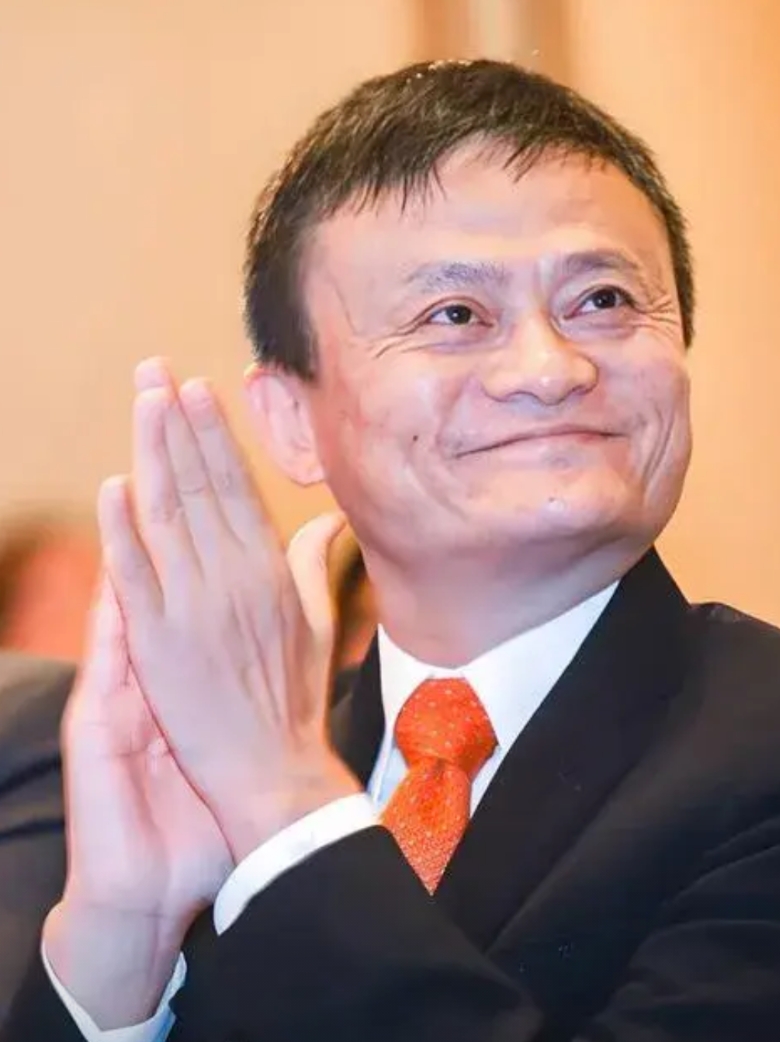 建议三，请马云出山
1，我最佩服马云两句名言，一句是你演讲到底要说什么话，笫二句