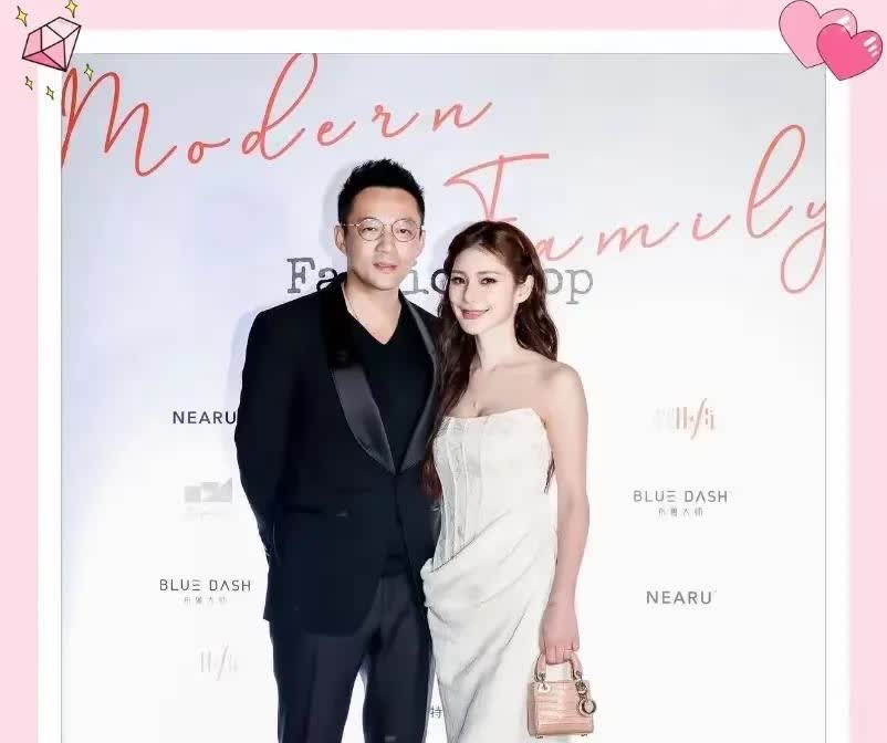 只见新人笑，未见旧人哭。
这规律在明星身上也不例外。
娱乐圈的活动汪马夫妇也