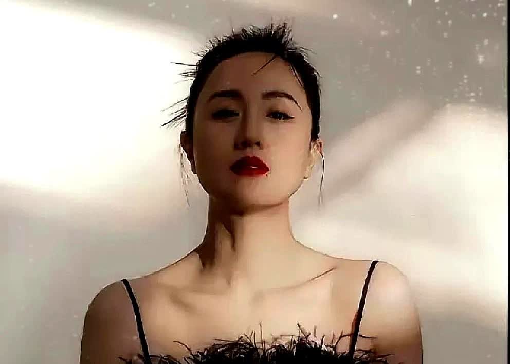 泪崩！她离世后的遗产安排，直接让娱乐圈现原形”！

5月17日，朱媛媛走了，