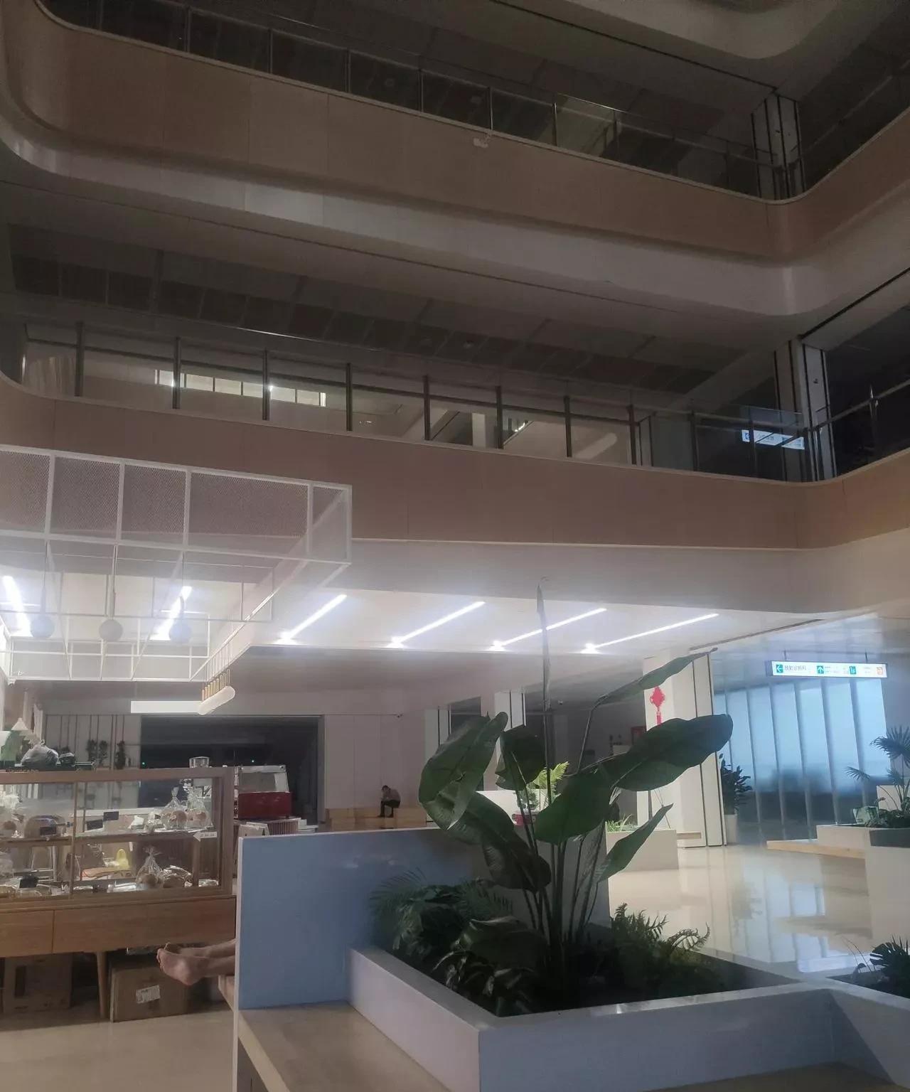 不怕大家笑话，生活中我有个习惯，洗洗刷刷的时候我是一般不用洗洁精的，我都是用热水