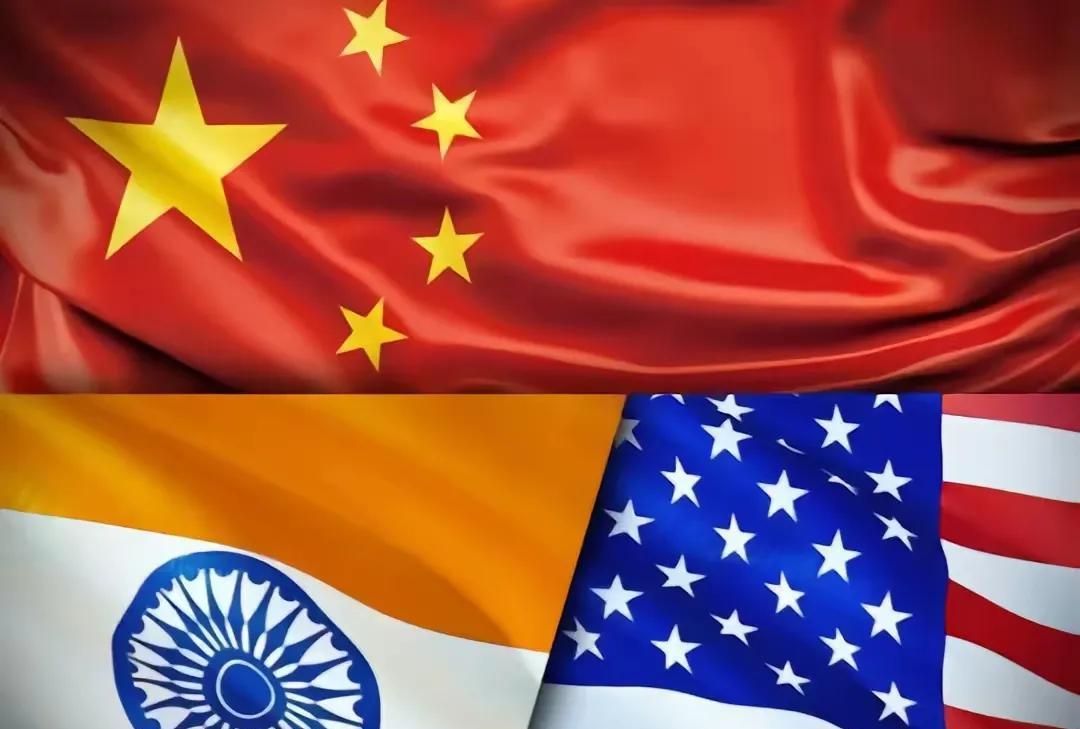 对印度
25%关税，还要加征“二级关税”
对巴西
直接50%关税
这两个国家
都