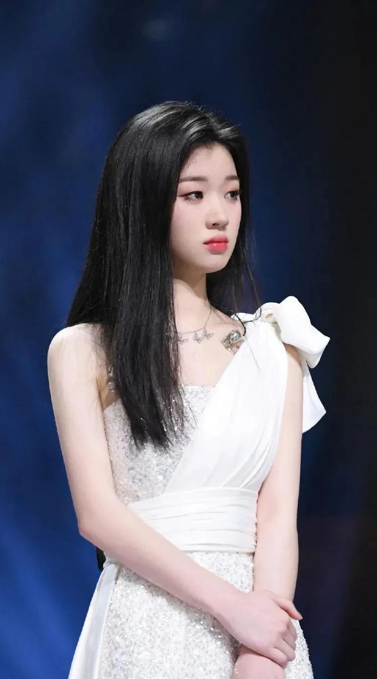 救命！单依纯把《李白》唱成洗脑神曲了！
家人们谁懂啊！《歌手2025》第四期直接