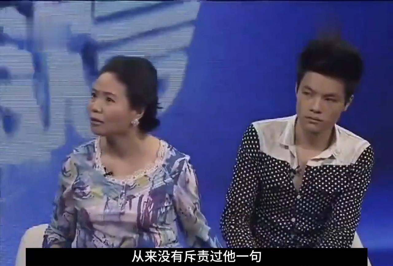 婆婆在家嚣张跋扈一手遮天，平时把儿媳当狗一样使唤，敢不听话就得挨揍，现场专家都看