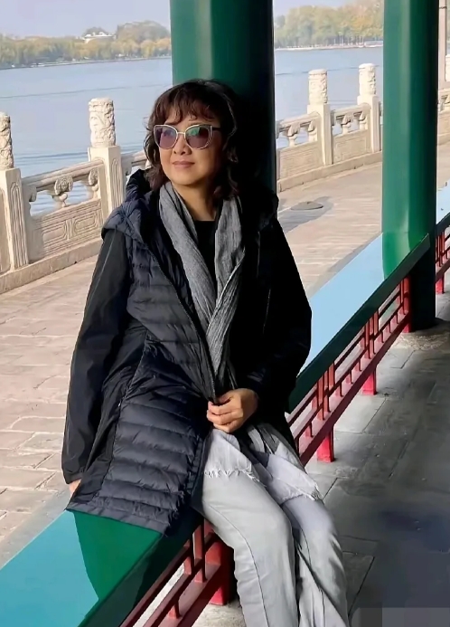 这才是中国纯天然美了一辈子的女神，你认出来了吗？