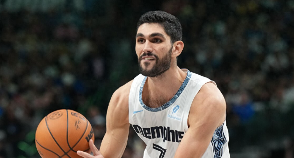 NBA常规赛继续进行，孟菲斯灰熊102-96达拉斯独行侠。
本场比赛，双方打得非