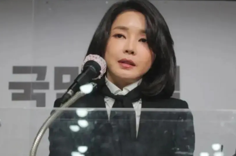真是痛打落水狗。韩国新上任总统李在明开始彻底“图穷匕首见”，对前总统尹锡悦进行清
