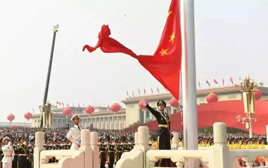 9月3日阅兵，
哪个国家最害怕答案是“美国”
有网友调侃，美国有可能吓的尿不湿都