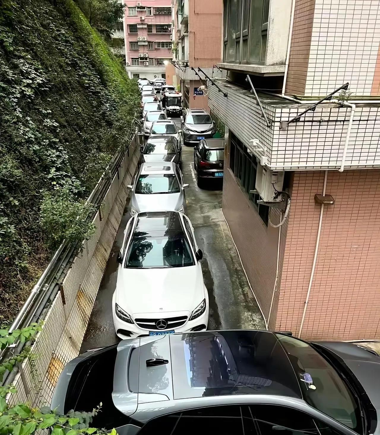 住这样的小区紧急用车的时候怎么办？