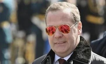 梅德韦杰夫：我们的武装力量会让乌克当局看到新现实！
近日，俄国防部发声，俄中部集