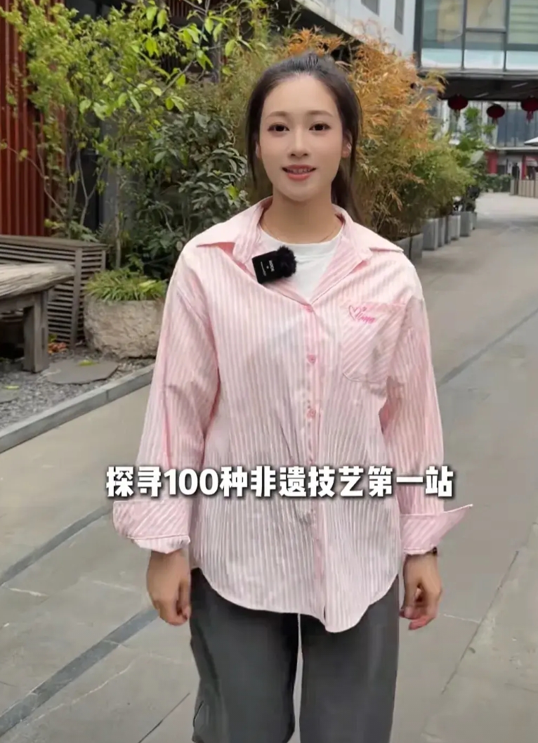 吴柳芳东施效颦模仿李子柒，转型传统文化主播主打非遗板块。但听吴柳芳讲解非遗文化非