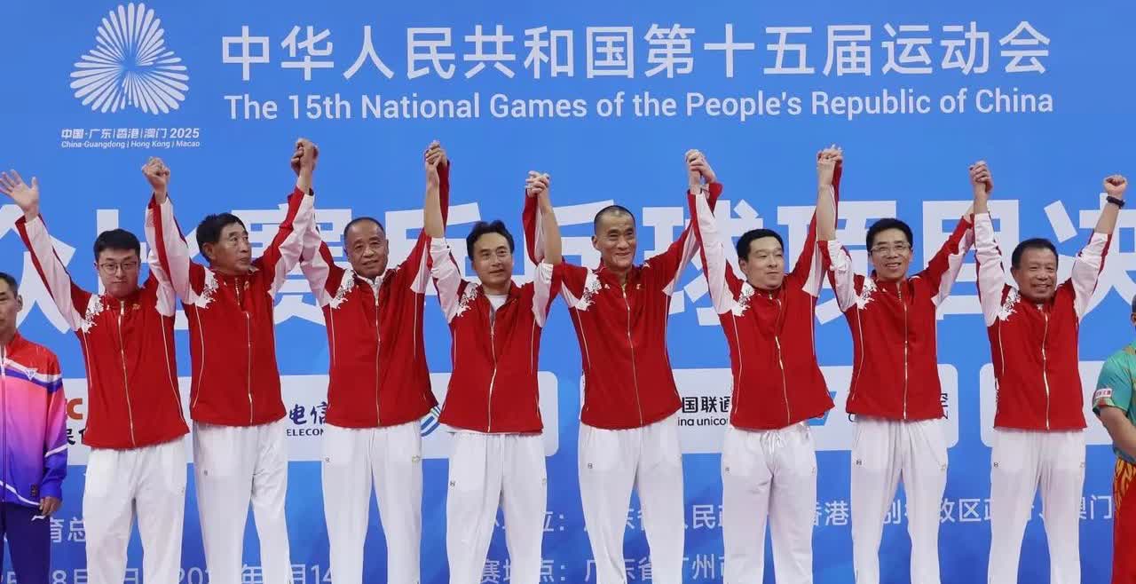 🏓温瑞博，你爸爸拿全运会男团冠军了！你争取也拿一个

之前还说温瑞博是我们