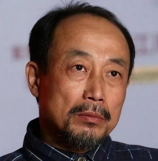 2024年，孙海英十分低调的在社交平台上发文：“我们移民美国，并不是不爱国，是因