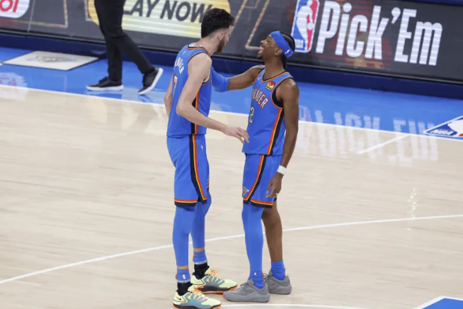船记：今天最大的赢家无疑是雷霆，他们可以得到一周休息

今日NBA季后赛，快船9
