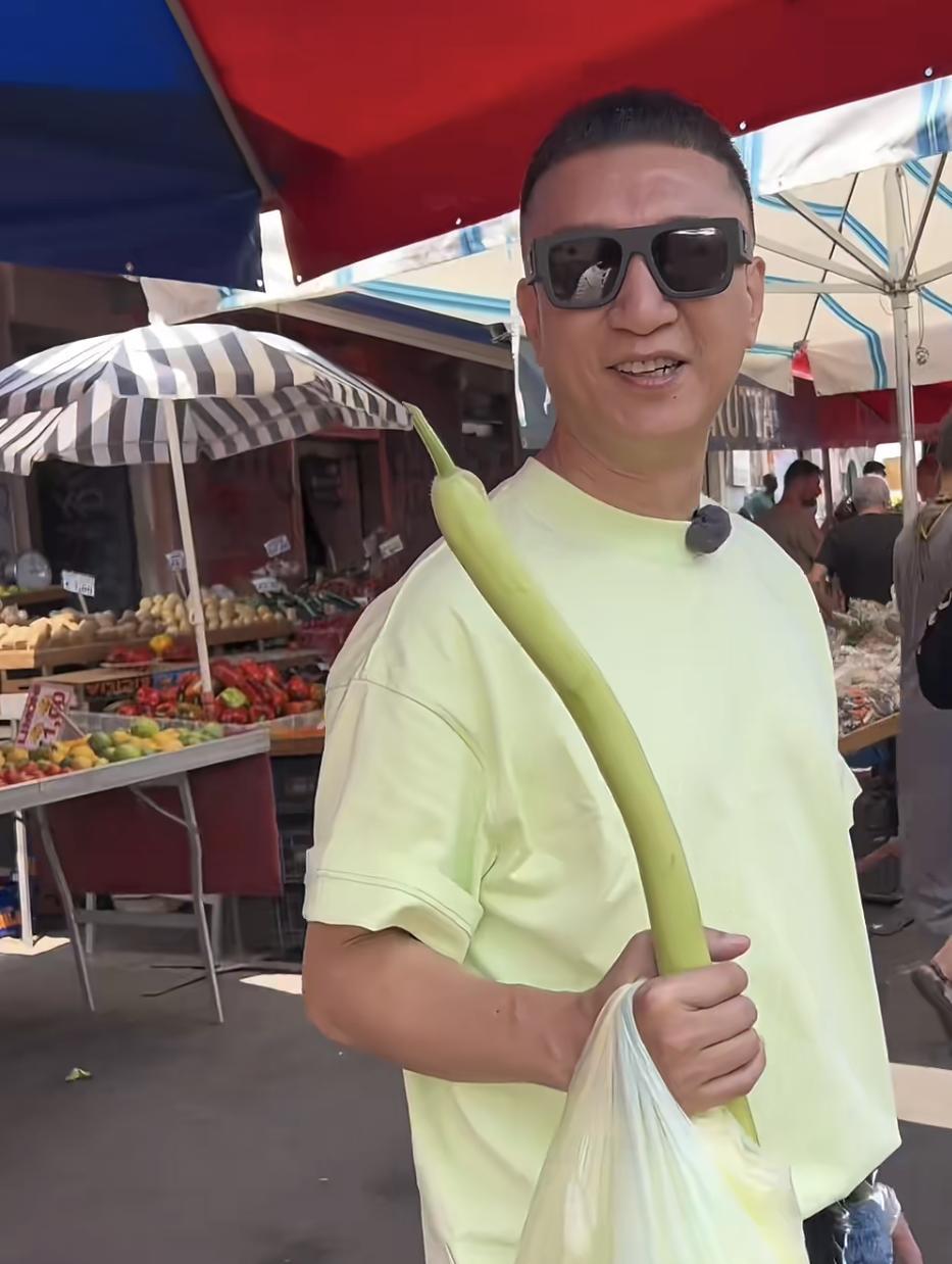 当《地球超新鲜》播出近半，孙红雷这一“跑”，跑出了尴尬。很显然，《地球超新鲜》不