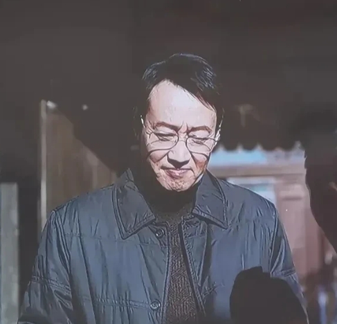 《护宝寻踪》
天呐，
难怪剧中的他，气场这么强大，原来现实中，他身份真是让人仰慕