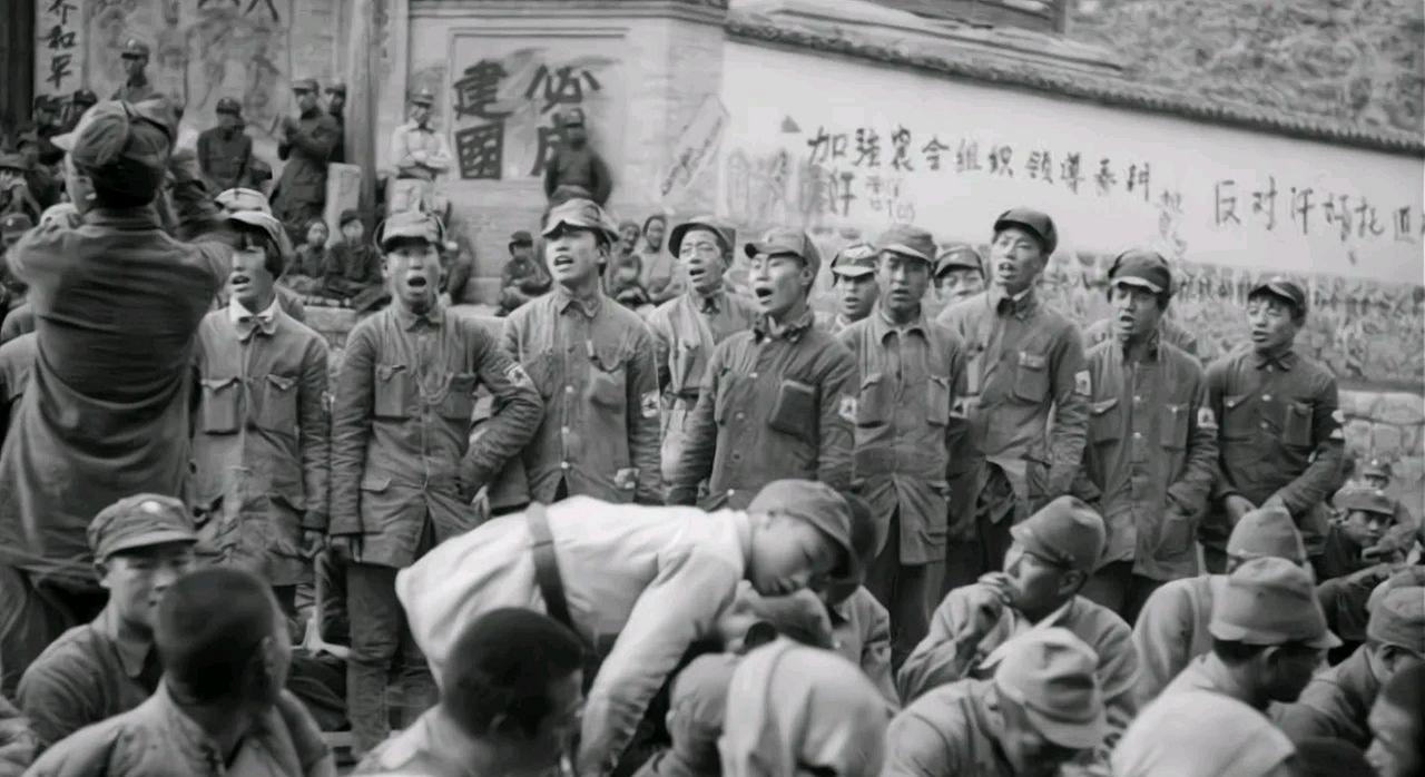 1942年11 月，胶东半岛笼罩在日军大扫荡的阴霾中。某日清晨，八路军胶东军区的