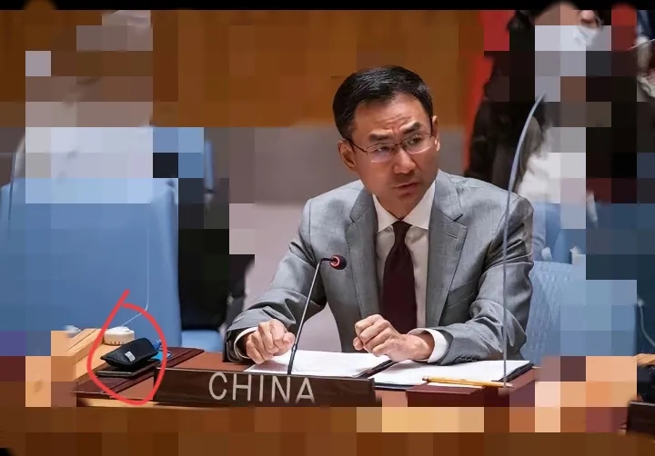 “中方改口了，不许胡塞袭击西方船，话音刚落，以色列涉台表述大变”
随即，在两艘货