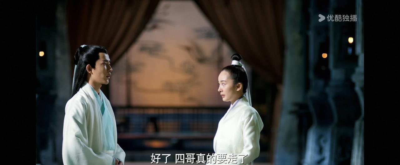 我的天！杨幂和迪丽热巴一起悼念于朦胧，评论区发现真正的“剧透”！
杨幂自己也不知