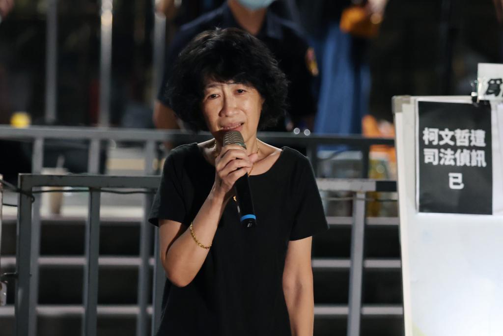 柯文哲已被关押近8个月，陈佩琪：愿跪地磕头撞地，求社会大众能否帮发声
台湾民众党