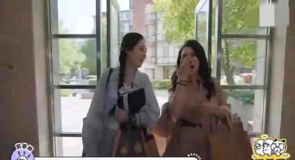 郭碧婷：我也要还房贷

谢依霖和郭碧婷聊天时突然蹦出一句“原来你也要缴房贷啊”可
