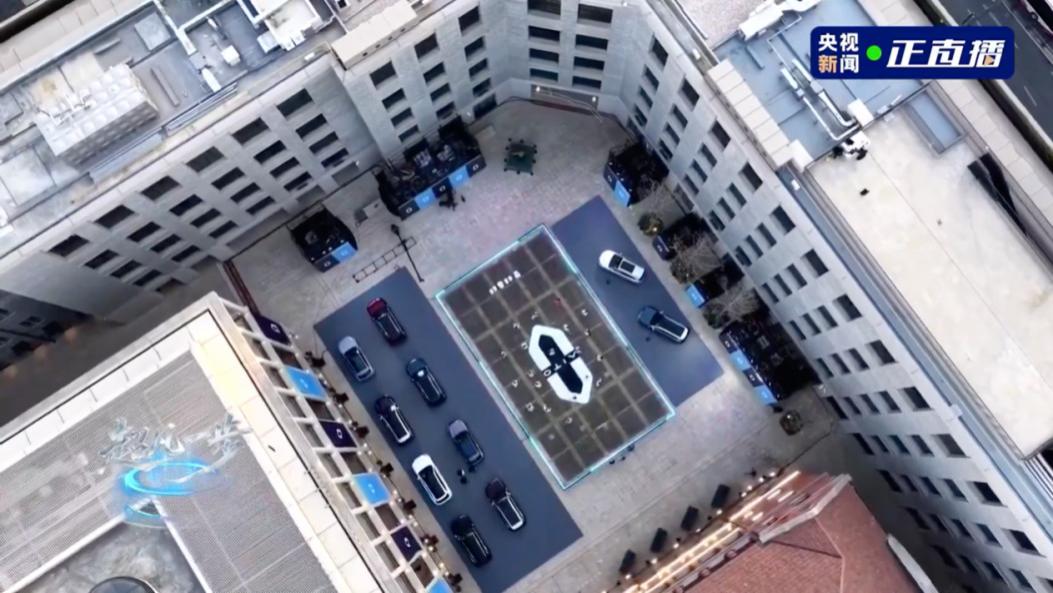 豪车信仰的中国时刻，问界重构的游戏规则