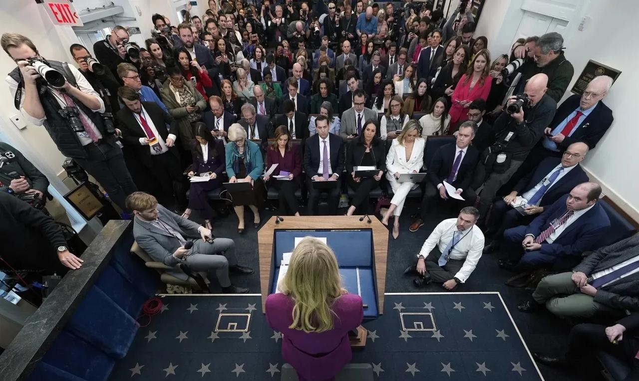 【白宫简报会：特朗普支持公布有关爱泼斯坦案的未披露信息】
华盛顿时间2025年7