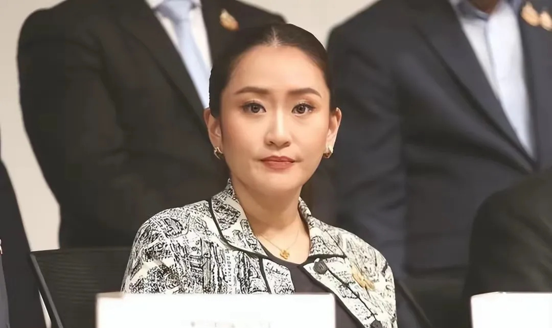 佩通坦被坑了，大家小心提防！











哇塞！佩通坦这次可惨了，被洪