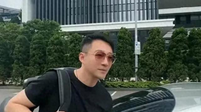 台媒曝汪小菲律师与法官密谈半小时，背后竟藏着大S的“案中案”
