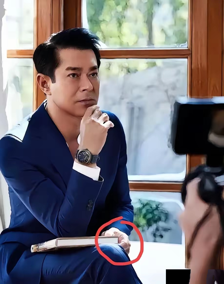 网友喊话古天乐 “扛不住就退圈”？可谁懂这位 54 岁港星的坚守？每月 400 