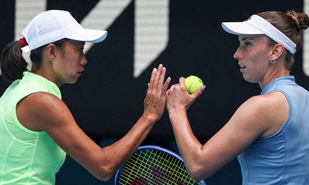 1月31日，澳网女双决赛，4号种子张帅/梅尔滕斯2-0击败7号种子达尼丽娜/克鲁