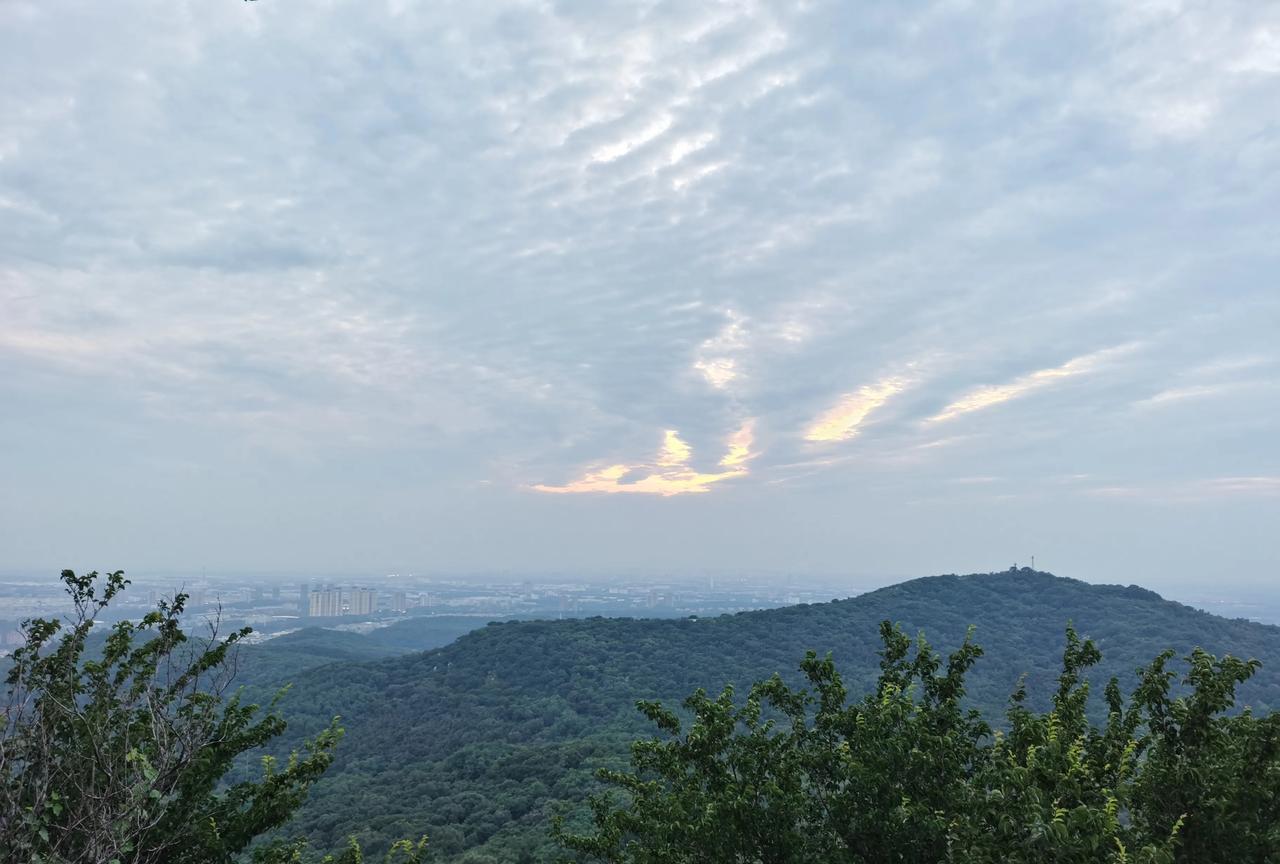 #四十年来，中国最大的变化是什么#综合国力越来越强大，老百姓的生活水平也越来越高