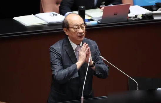 柯总召这一番操作，直接把火药味拉到了顶点……

老柯拍着胸脯信誓旦旦地宣称“二阶