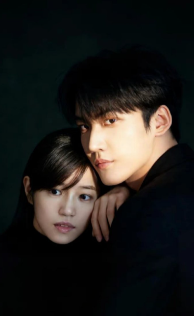 陈妍希周柯宇《白夜行》写真
还原了一下姐姐的23岁相貌
发现这种长相真的完美绝配