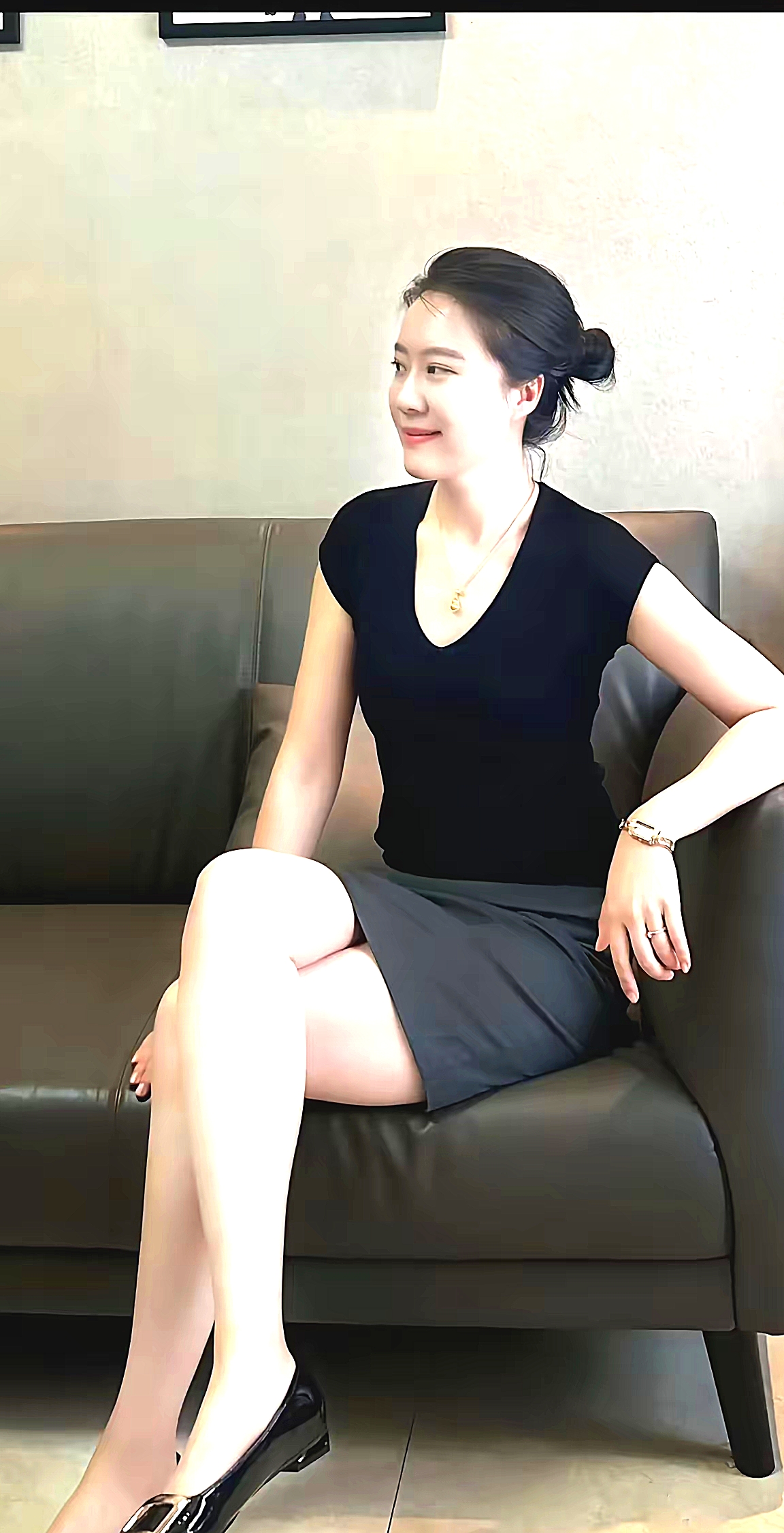 一看就是有正规工作的人