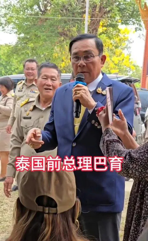 洪森挺泰国新总理，为了啥？











**文章：**






