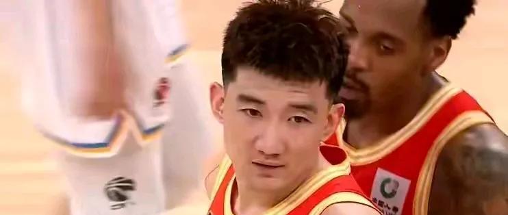 孙铭徽的三大能力可以说在CBA联赛中最强的！！！比郭艾伦、张镇麟厉害太多了！！