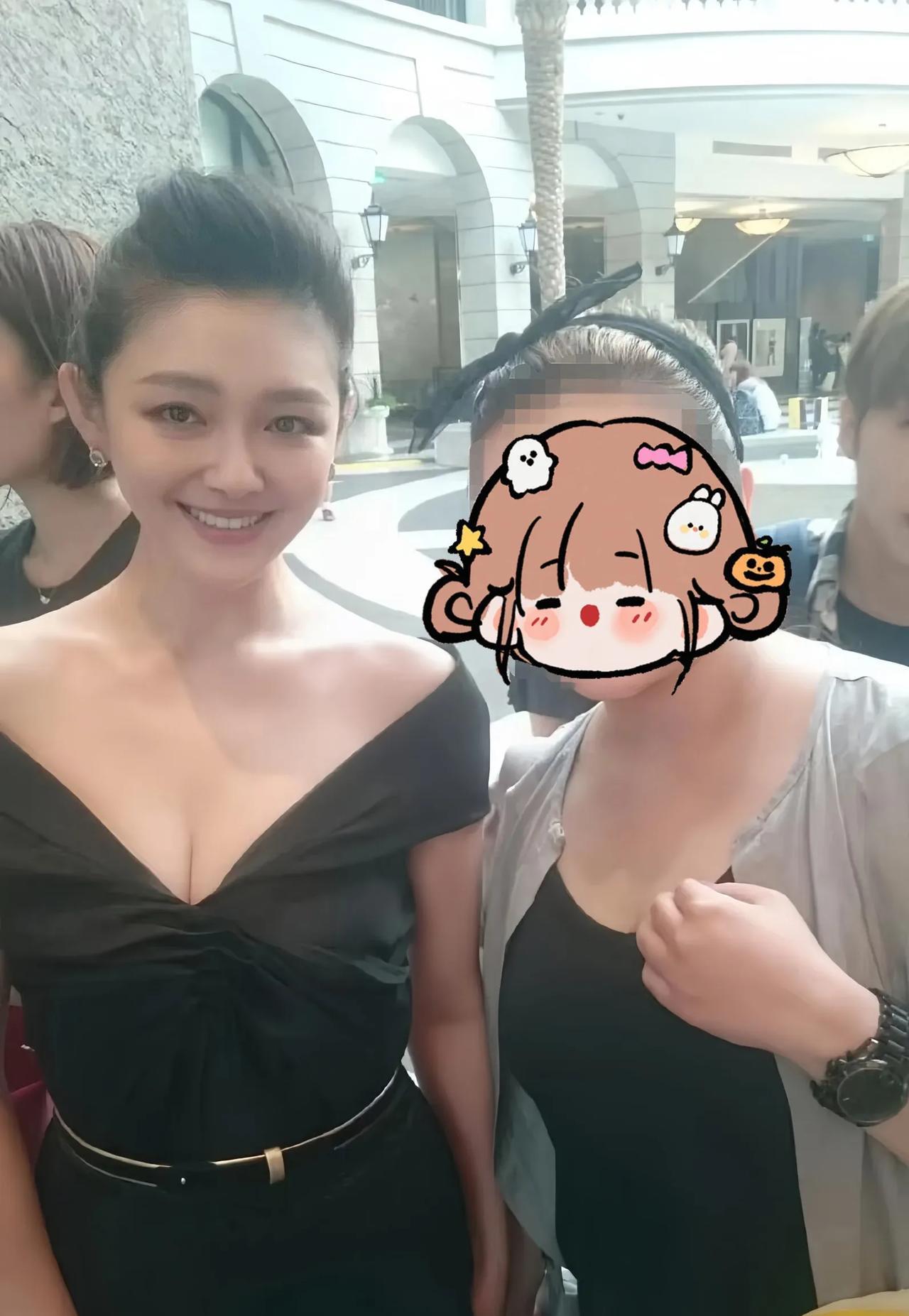 自从大S当初闪离闪二婚后，她的人设迅速下滑，甚至是崩了，在没离婚之前，她的口碑特
