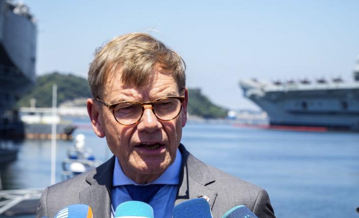 德国还能再出一个默克尔吗？中国回应德国外长取消访华计划。德国外长瓦德富尔原定于2